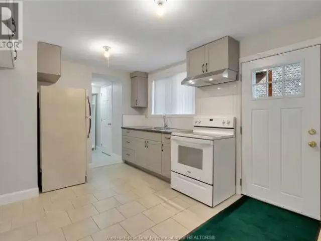 House 2 Bedroom For Rent Windsor ON 1400 ES104941059