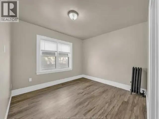 House 2 Bedroom For Rent Windsor ON 1400 ES105467366