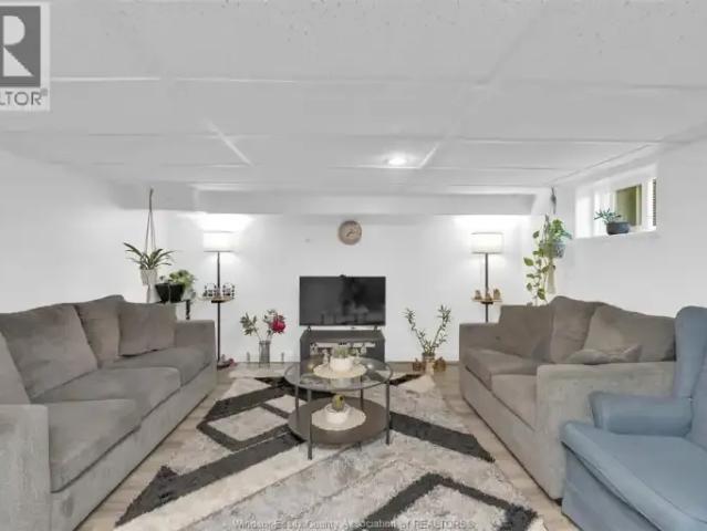 House 2 Bedroom For Rent Windsor ON 1500 ES103151905