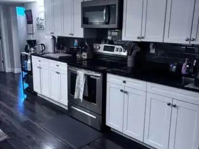 House 2 Bedroom For Rent Windsor ON 1750 ES105281888