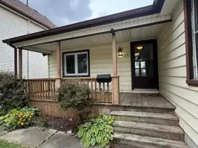 House 2 Bedroom For Rent Windsor ON 1800 ES105410986