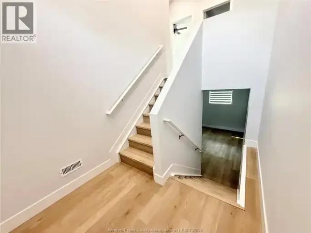 House 2 Bedroom For Rent Windsor ON 2200 ELS105118895