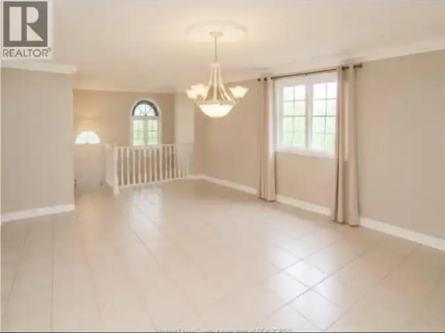 House 2 Bedroom For Rent Windsor ON 2600 ES105072082