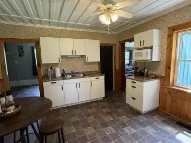 House 2 Bedroom For Rent Tweed ON 1900 ES103118980