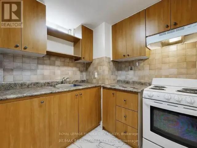 House 2 Bedroom For Rent Vaughan ON 2300 ES104106866