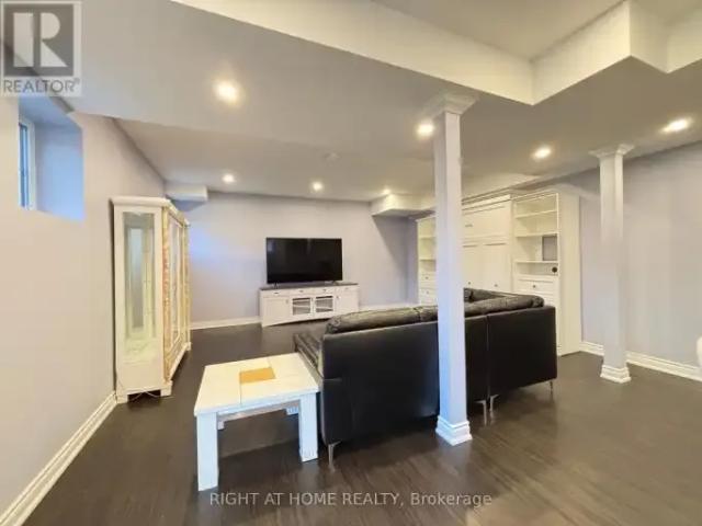 House 2 Bedroom For Rent Vaughan ON 2500 ES105467319