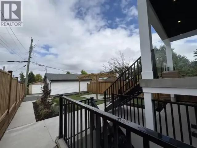 House 2 Bedroom For Rent Vancouver BC 2000 ES104888925