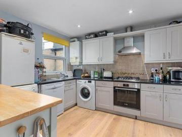 House 2 Bedroom For Sale Battersea England 917013 ES101597711