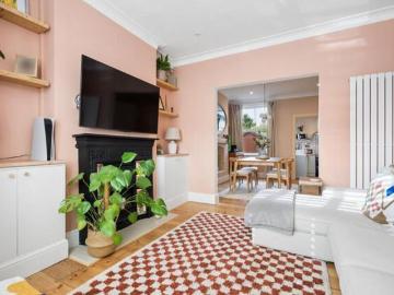 House 2 Bedroom For Sale Northwood Greater London 650000 ES101119250