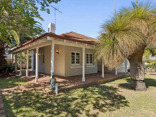 house 2 Prospect Street, Claremont
