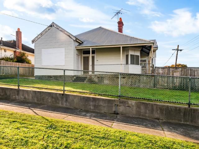 house 309 Bellerine Street, South Geelong