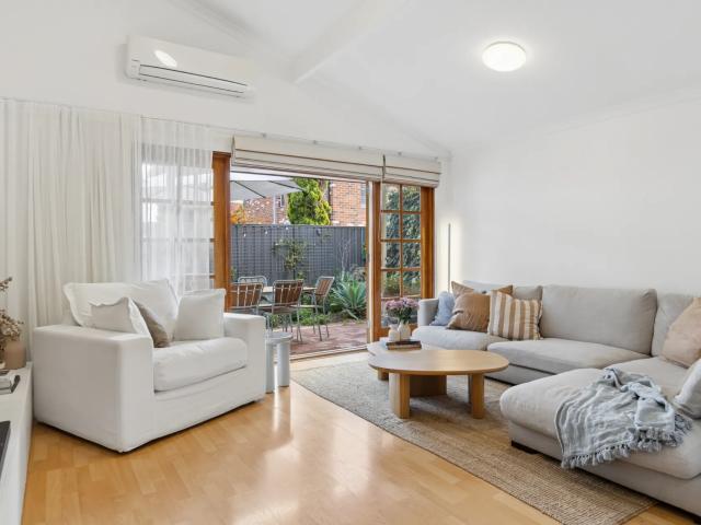 house 3/112 Central Avenue, Inglewood