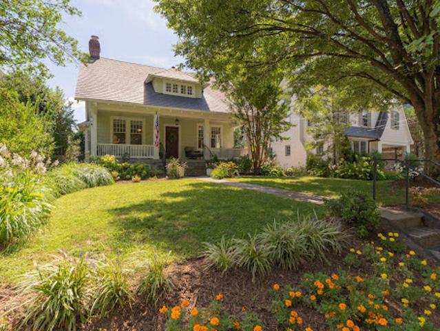 House with garden and terrace