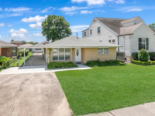House with garden