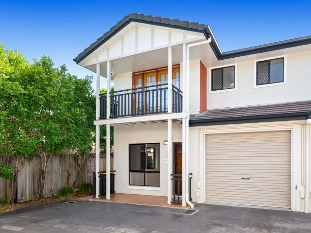 house 3/47 Leicester Street, Coorparoo