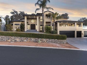 house 34 Woodhill Link, Jerrabomberra