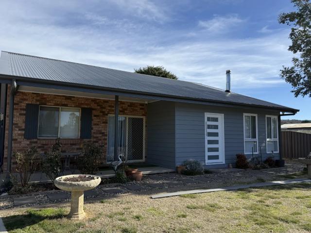 house 38 Wattle Street, Berridale