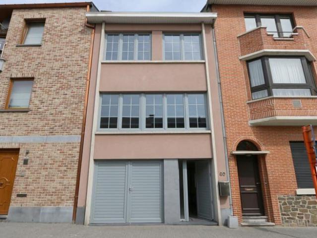 House 3 bdr garage garden terraces center town