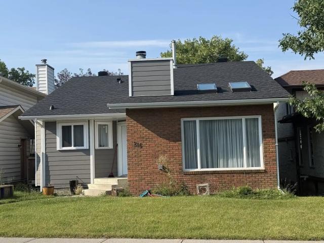 House 3 bedroom 2 full bath renovated