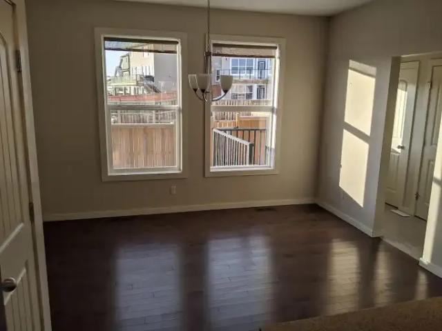 House 3 Bedroom For Rent Cochrane AB 2600 ES105185815