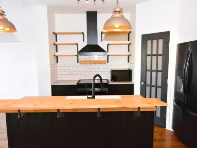 House 3 Bedroom For Rent Cochrane AB 2600 ES105337566