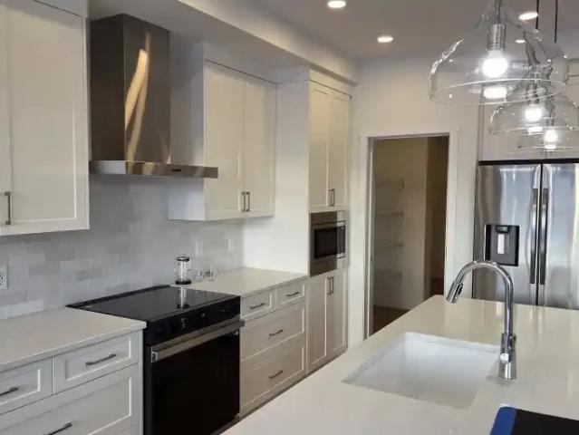 House 3 Bedroom For Rent Cochrane AB 2700 ES104888708
