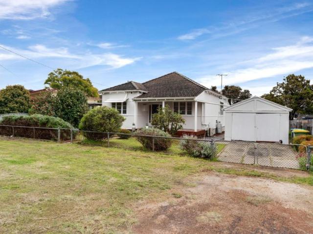 House 3 Bedroom For Rent COLLIE WA ES105362733