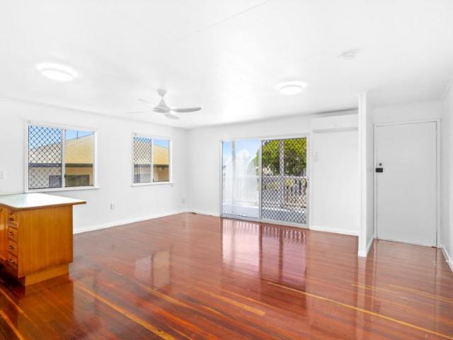 House 3 Bedroom For Rent Cooee Bay QLD ES105605829