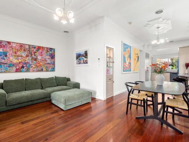 House 3 Bedroom For Rent Caulfield South VIC ES105819816