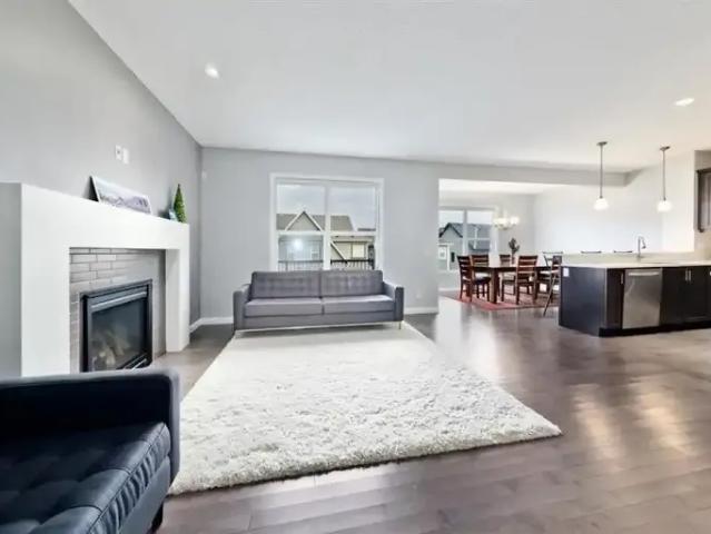 House 3 Bedroom For Rent Calgary AB 4200 ES105110676