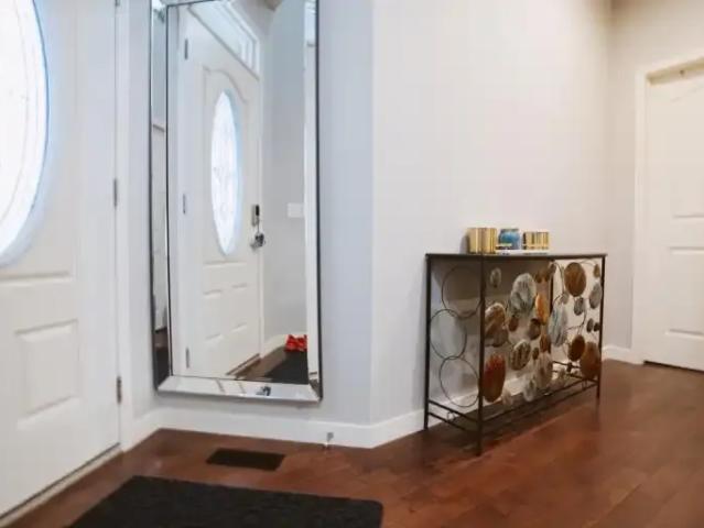 House 3 Bedroom For Rent Calgary AB 4250 ES104682015