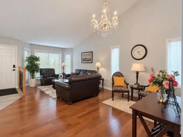 House 3 Bedroom For Rent Calgary AB 4500 ES106118286