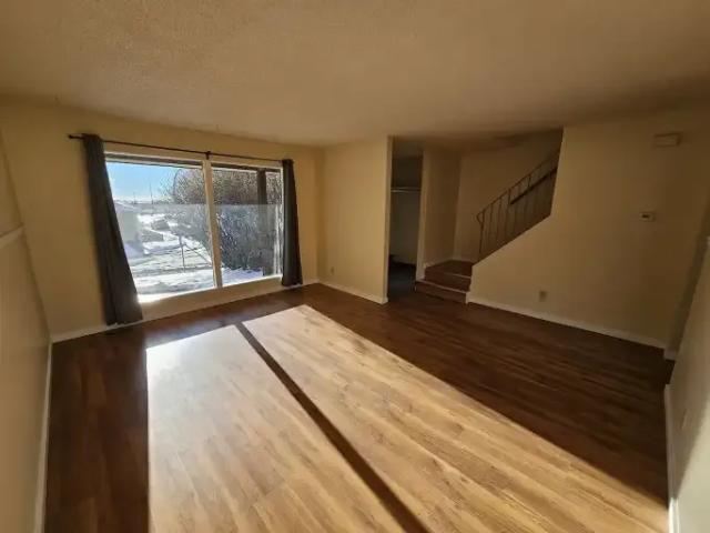 House 3 Bedroom For Rent Calgary AB 1625 ES105337548