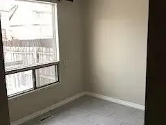 House 3 Bedroom For Rent Calgary AB 1895 ES105435001
