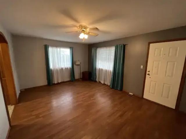House 3 Bedroom For Rent Calgary AB 2100 ES105554353
