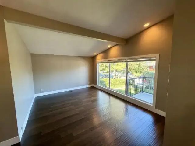 House 3 Bedroom For Rent Calgary AB 2295 ES105543344