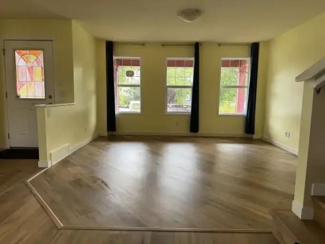 House 3 Bedroom For Rent Calgary AB 2400 ES105394757