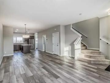 House 3 Bedroom For Rent Calgary AB 2400 ES103379726
