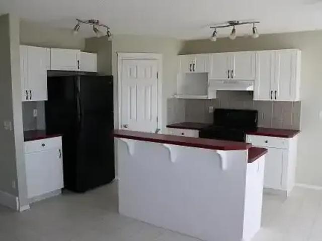 House 3 Bedroom For Rent Calgary AB 2490 ES104711191