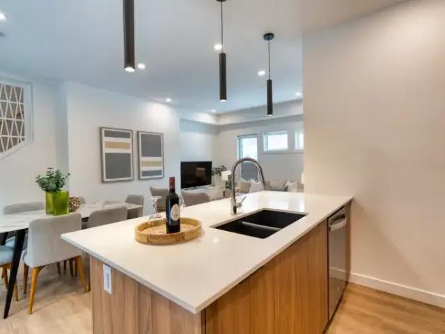 House 3 Bedroom For Rent Calgary AB 2492 ES103594263