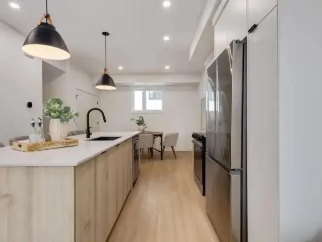 House 3 Bedroom For Rent Calgary AB 2492 ES103695171