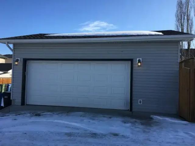 House 3 Bedroom For Rent Calgary AB 2595 ES105410759