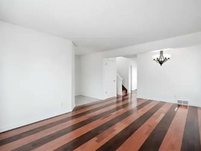House 3 Bedroom For Rent Calgary AB 2595 ES105505920