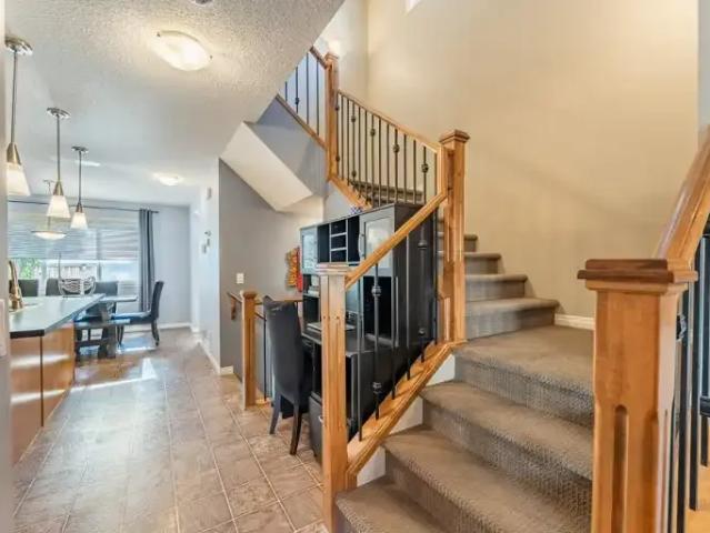 House 3 Bedroom For Rent Calgary AB 2600 ES104257295