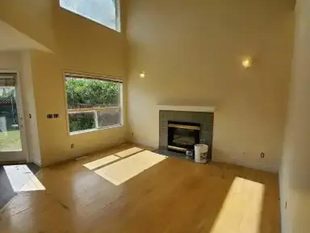 House 3 Bedroom For Rent Calgary AB 2600 ES105580799