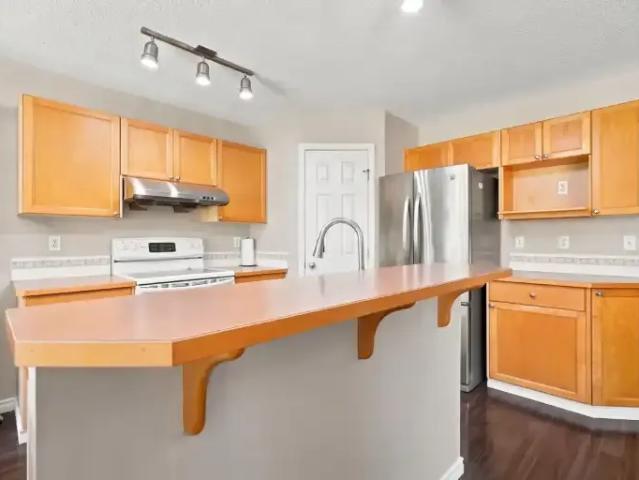 House 3 Bedroom For Rent Calgary AB 2625 ES103840261