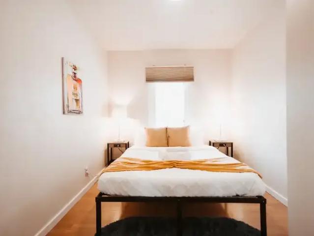 House 3 Bedroom For Rent Calgary AB 2695 ES105087470