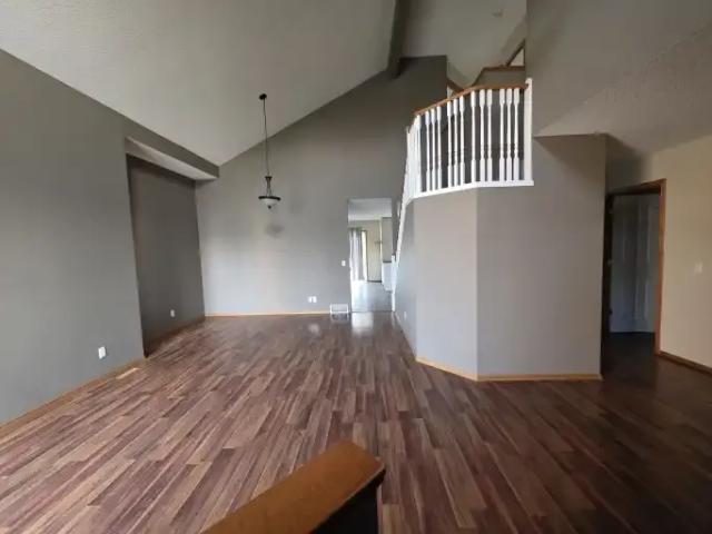 House 3 Bedroom For Rent Calgary AB 2900 ES105110860