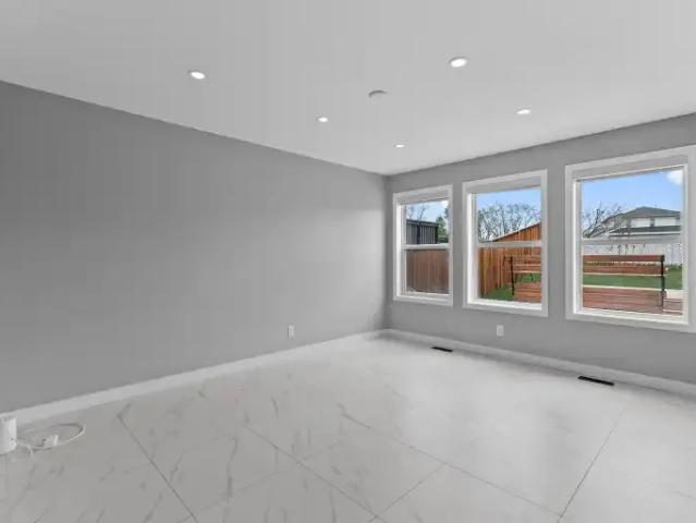House 3 Bedroom For Rent Calgary AB 3000 ES105565501
