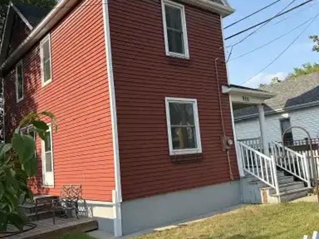 House 3 Bedroom For Rent Calgary AB 3200 ES105198615